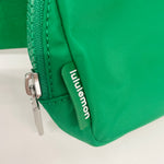 Sigma Alpha lululemon Everywhere Belt Bag - Gully Green