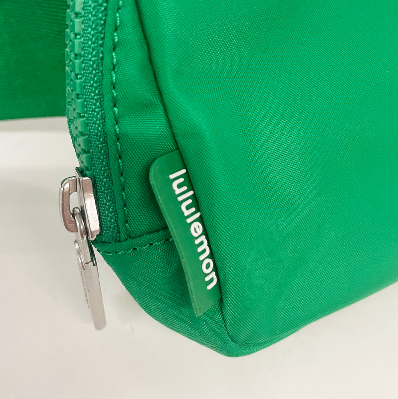 Sigma Alpha lululemon Everywhere Belt Bag - Gully Green