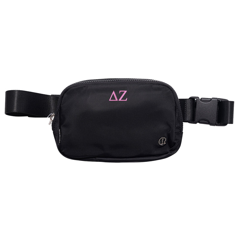 Delta Zeta lululemon Everywhere Belt Bag - Black