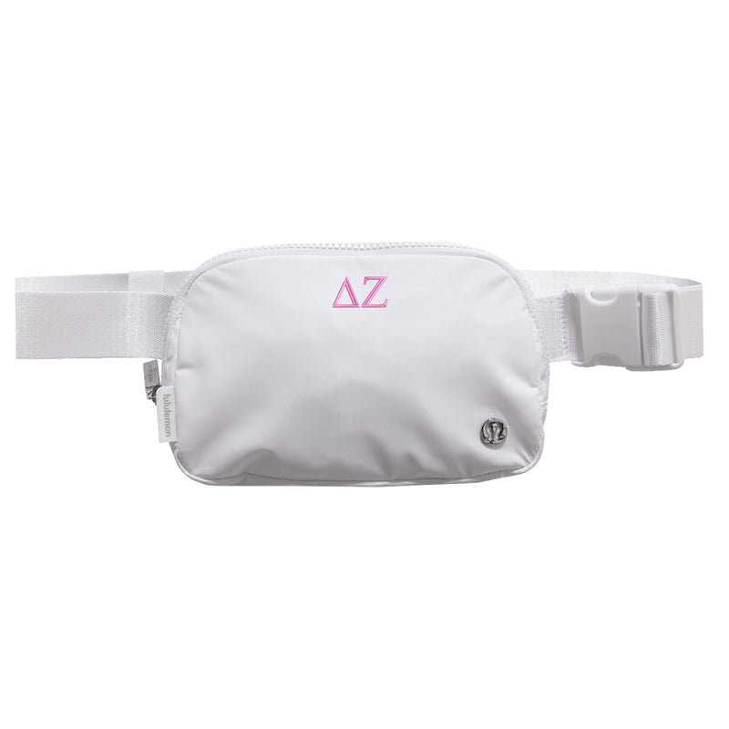 Delta Zeta lululemon Everywhere Belt Bag - White