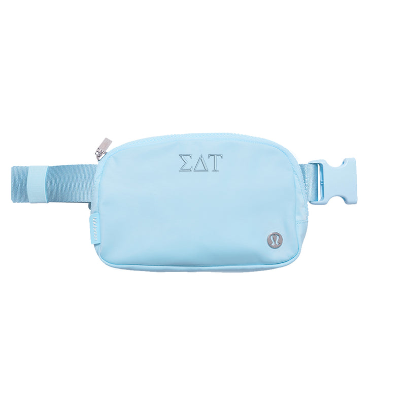 Sigma Delta Tau lululemon Everywhere Belt Bag - Proud Cloud
